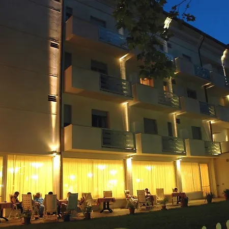 Roma Residenza מלון